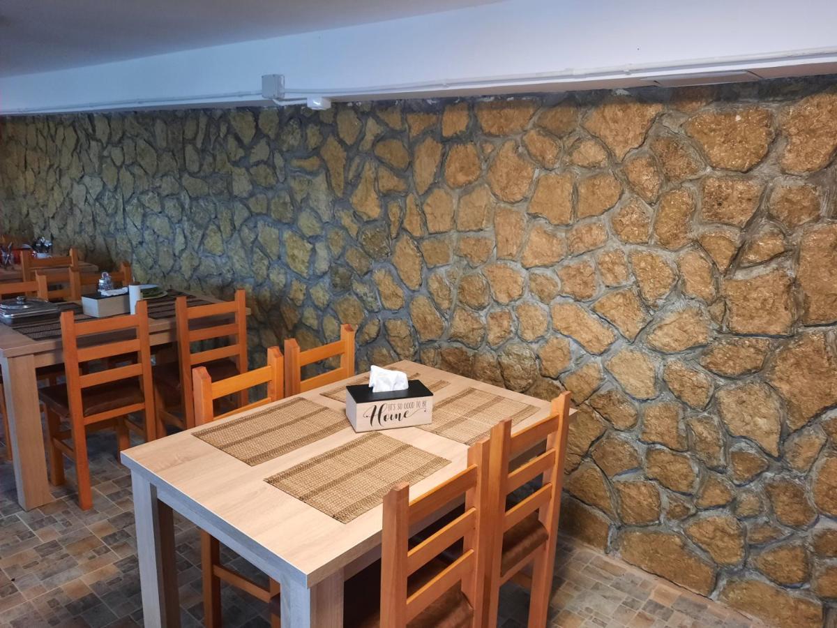 מלון Ostrov Casa Antonia Si Maria מראה חיצוני תמונה