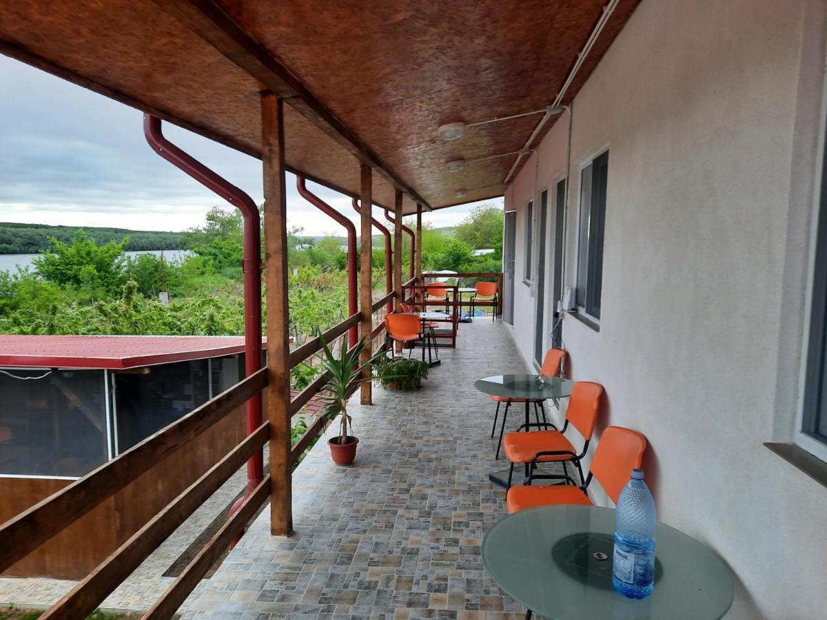 מלון Ostrov Casa Antonia Si Maria מראה חיצוני תמונה